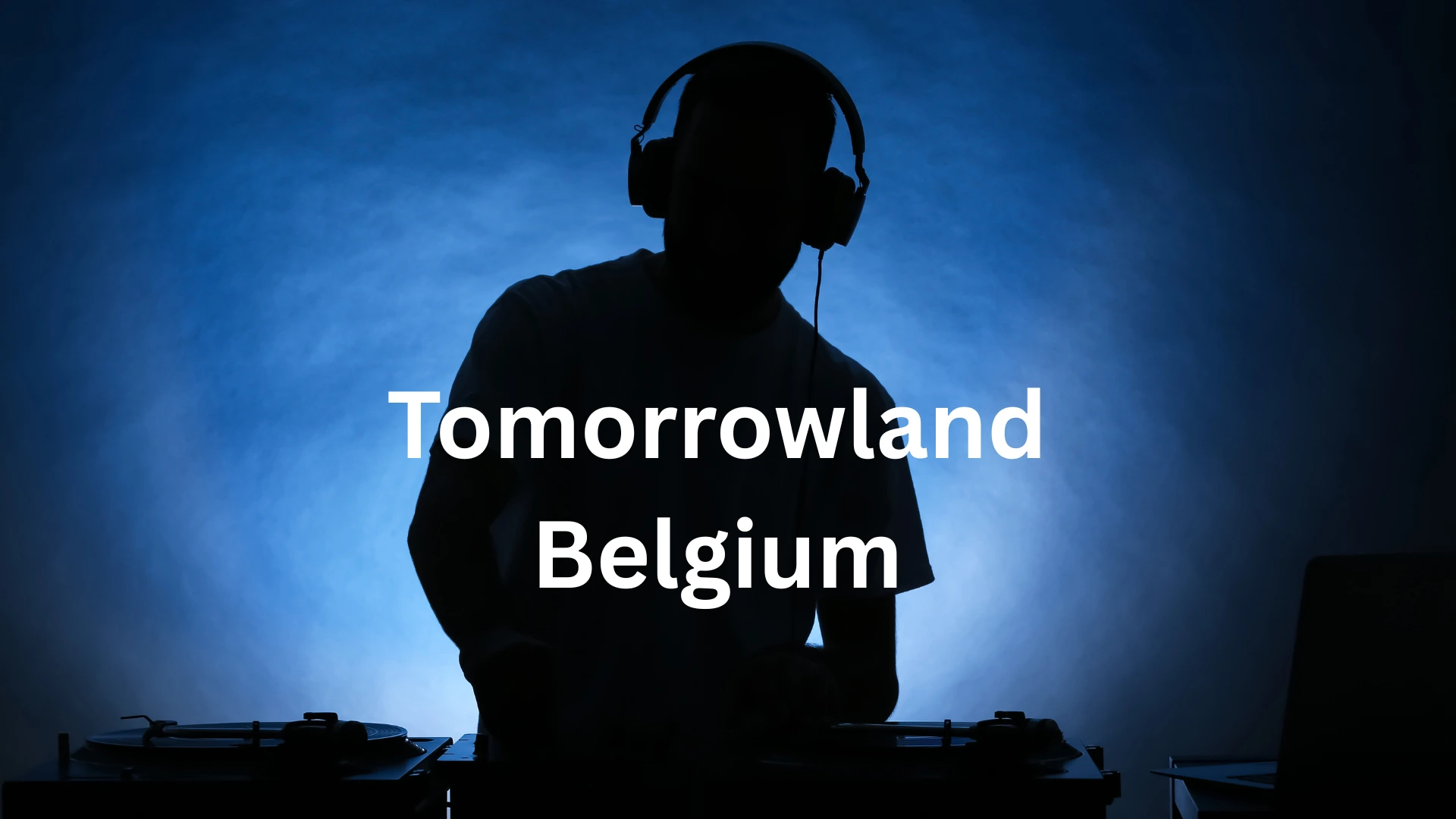 Tomorrowland Nights: Wo Beats knallen und Herzen schneller schlagen