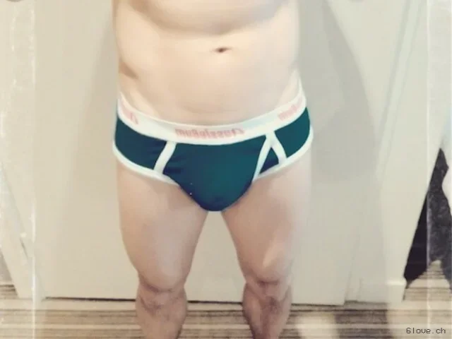 Mit HotCam Model Denniz abwichsen