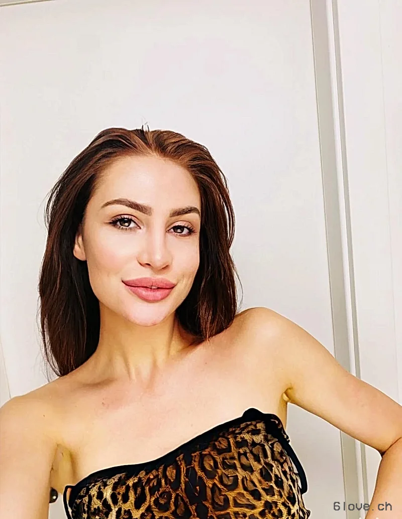 Elegant, spontan und verführerisch – Miri ist Dein Highlight!